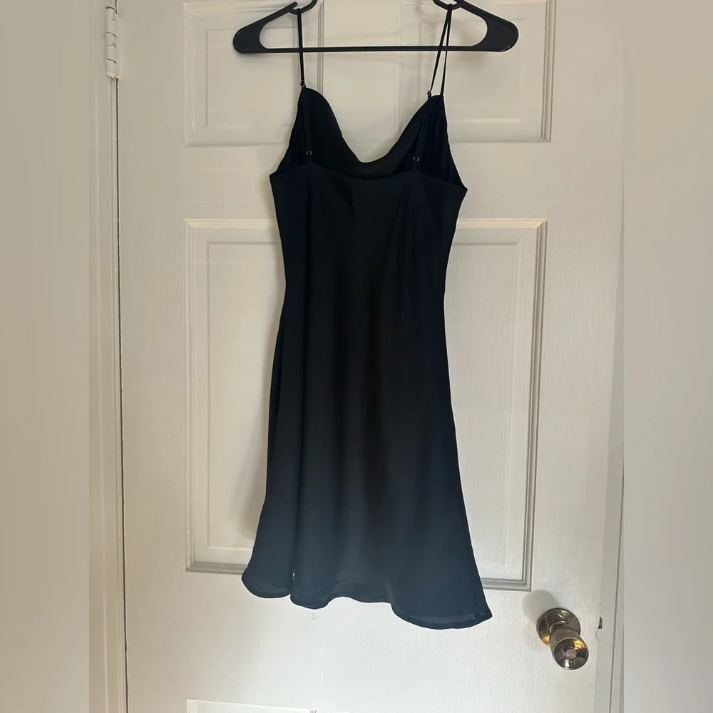 Abercrombie Satin mini dress size Small Petite - Picture 2 of 3